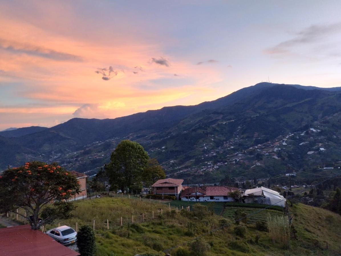 Country House La Mamola Apartamento Medellín